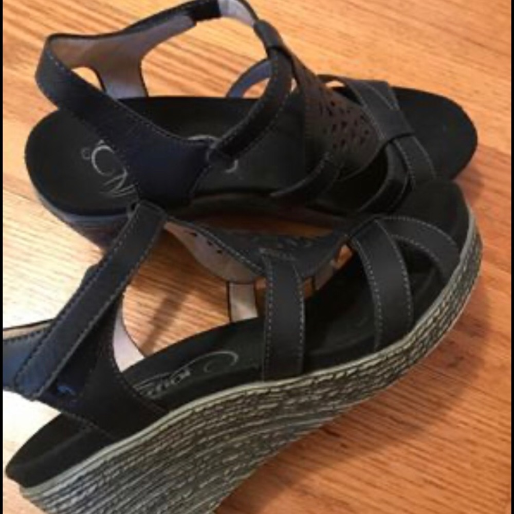 Umberto Raffini Sandals